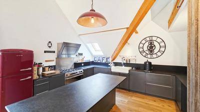 Loft - 169 m² - 4 pièces