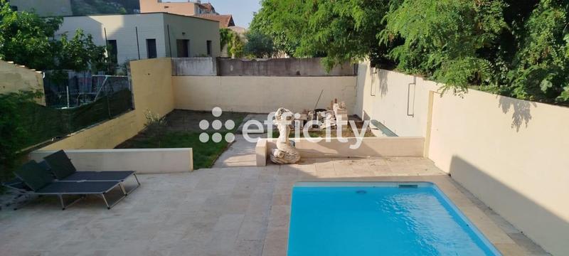 Maison - 110 m² - 4 pièces