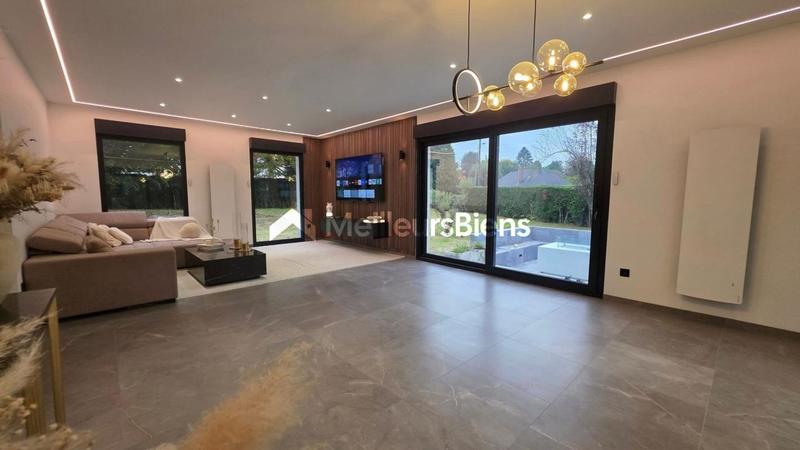 Villa - 170 m² - 6 pièces