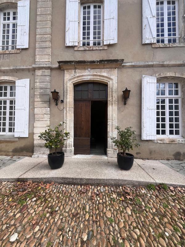 Maison de maîtres - 900 m² - 19 pièces