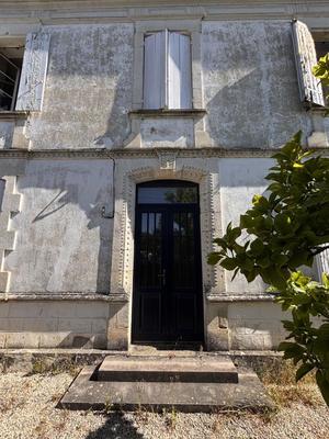 Maison - 218 m² - 7 pièces