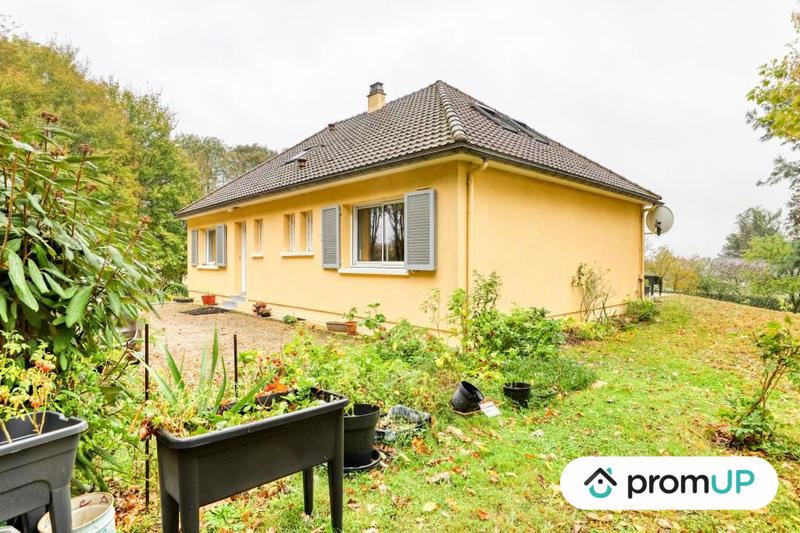 Maison traditionnelle - 145 m² - 5 pièces