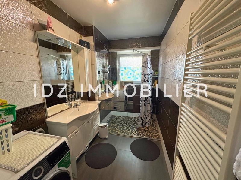 Appartement - 77 m² - 4 pièces