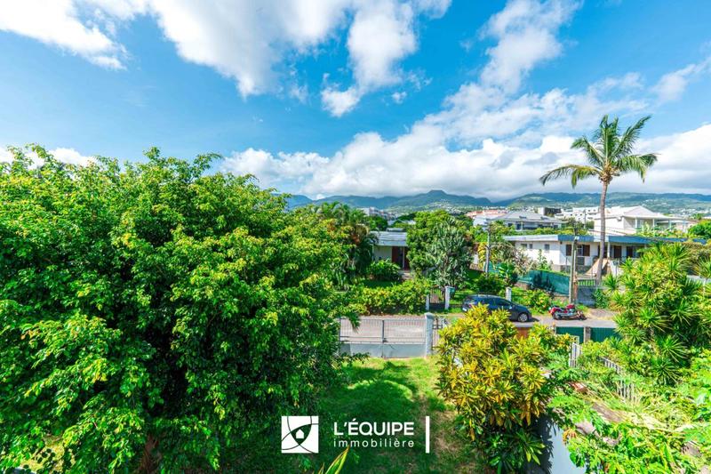 Maison - 185 m² - 7 pièces