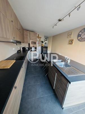 Maison de ville - 85 m² - 5 pièces