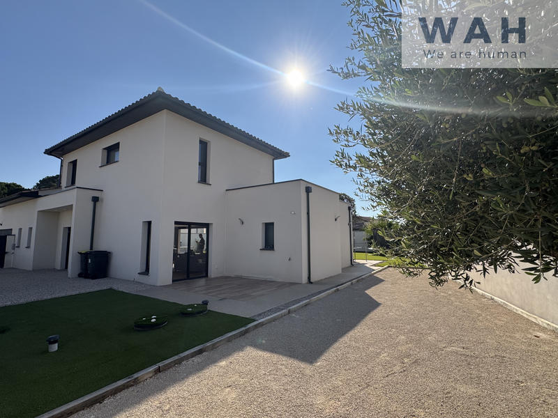 Maison - 151 m² - 6 pièces