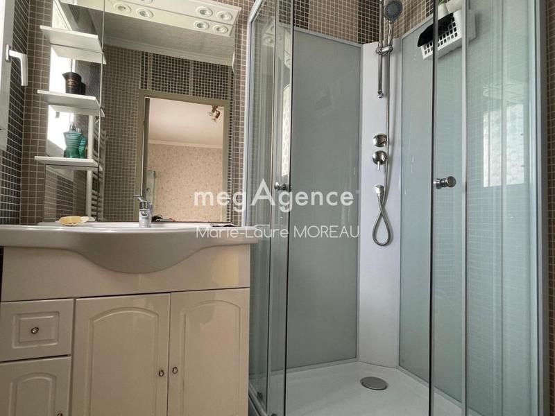 Maison - 213 m² - 6 pièces