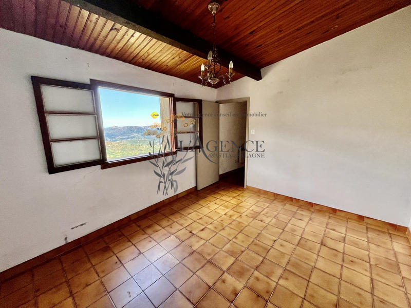 Maison - 100 m² - 8 pièces