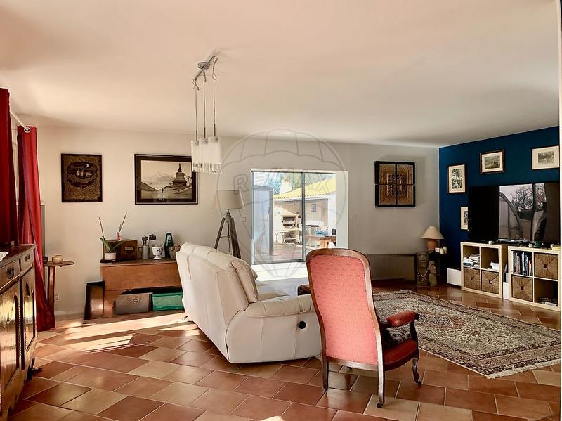 Villa - 218 m² - 7 pièces