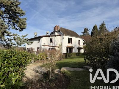 Maison - 275 m² - 8 pièces