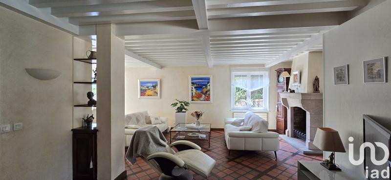 Maison - 235 m² - 7 pièces