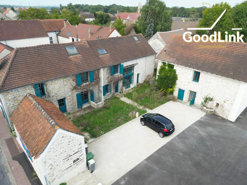 Maison - 150 m² - 5 pièces