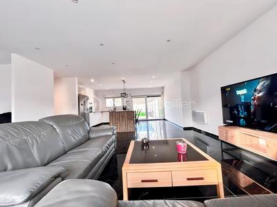 Pavillon - 125 m² - 5 pièces