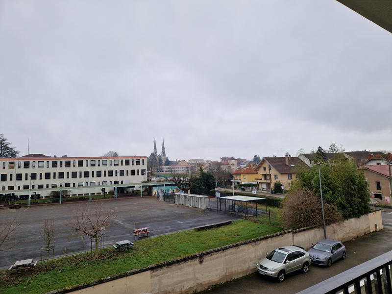 Appartement - 90 m² - 4 pièces