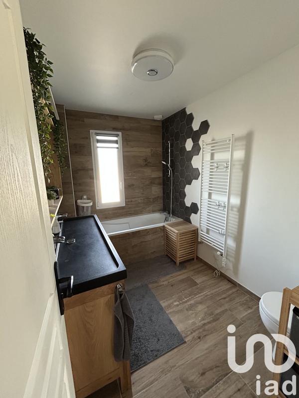 Maison - 137 m² - 6 pièces