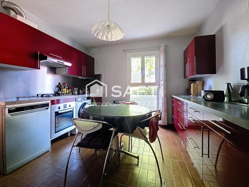 Maison - 90 m² - 5 pièces