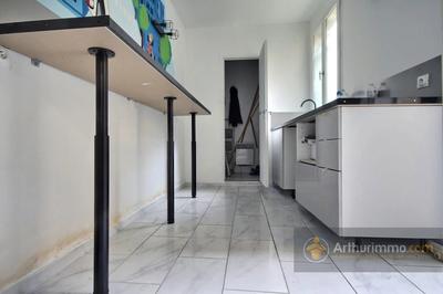 Magasins - 48 m² - 3 pièces