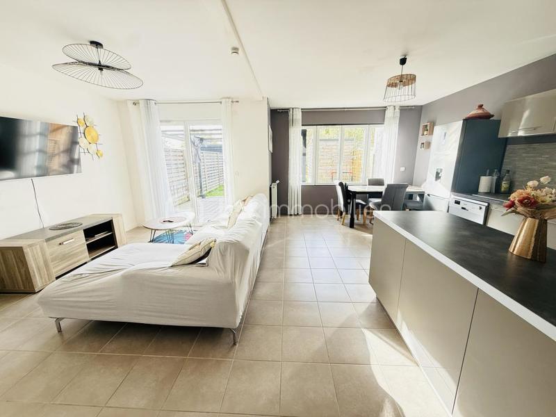 Maison - 85 m² - 4 pièces