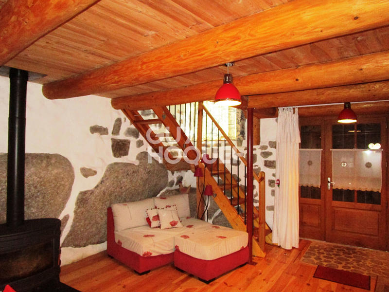 Maison - 180 m² - 8 pièces