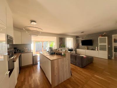 Maison - 89 m² - 4 pièces