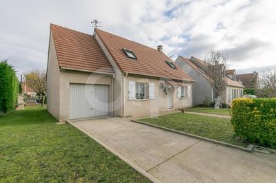Maison - 99 m² - 4 pièces