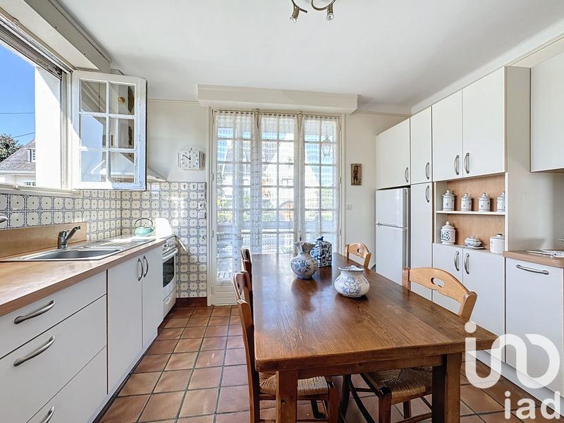 Maison - 165 m² - 10 pièces