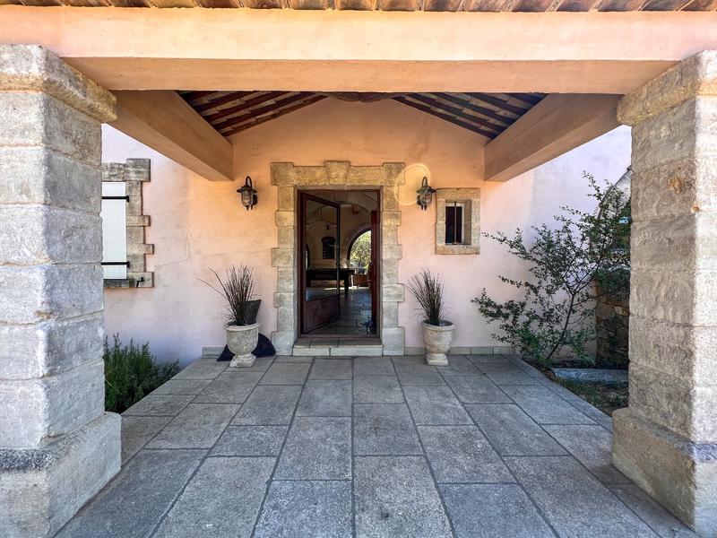 Maison - 260 m² - 7 pièces