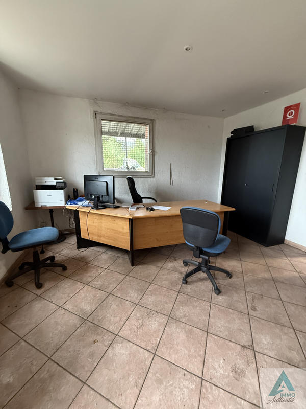 Local commercial - 700 m²