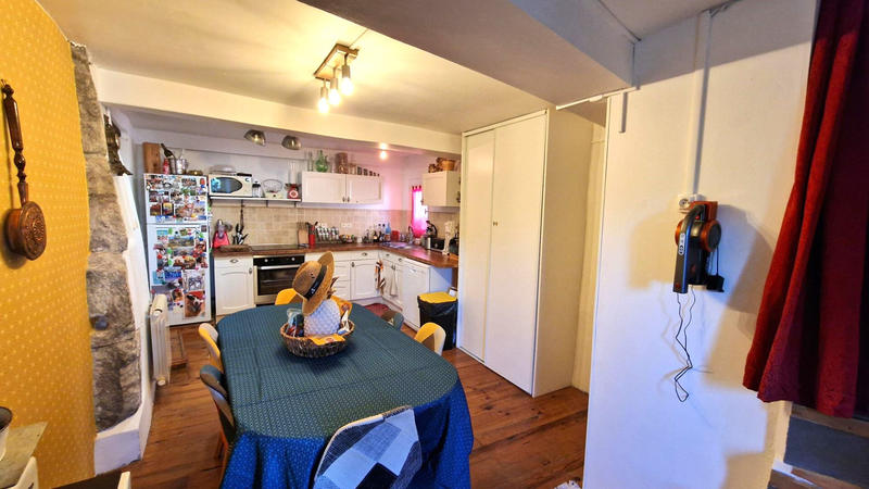 Maison - 104 m² - 4 pièces