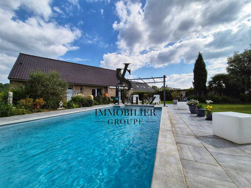 Maison - 137 m² - 6 pièces