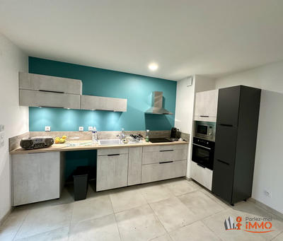 Maison - 99 m² - 4 pièces