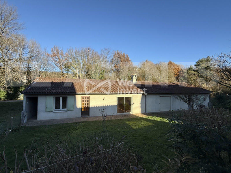 Maison traditionnelle - 193 m² - 8 pièces