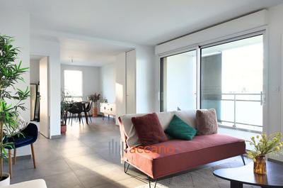 Appartement - 94 m² - 4 pièces