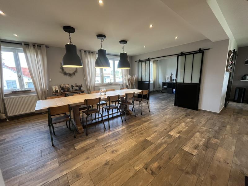 Maison - 137 m² - 6 pièces