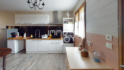 Maison - 90 m² - 4 pièces