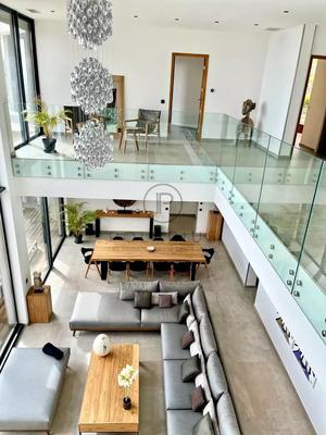 Villa - 445 m² - 7 pièces