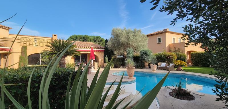 Villa - 208 m² - 7 pièces