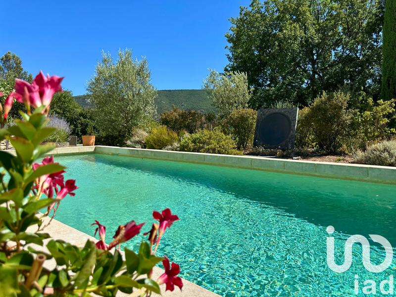 Maison - 200 m² - 6 pièces