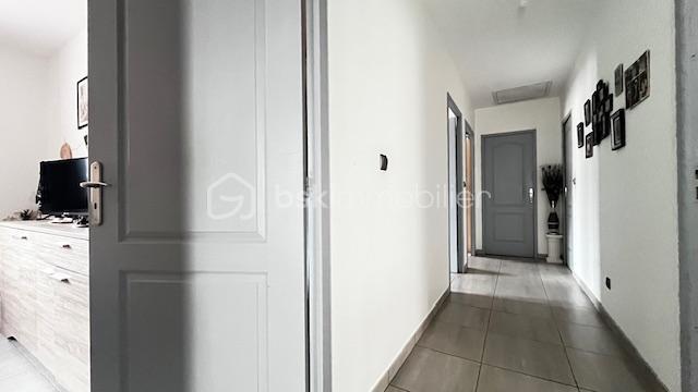 Maison - 96 m² - 4 pièces