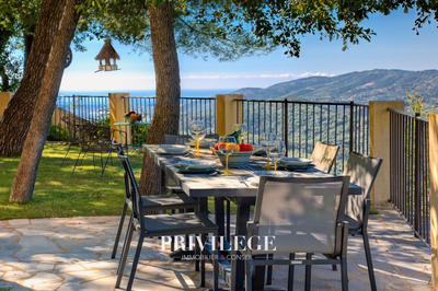 Maison - 144 m² - 5 pièces