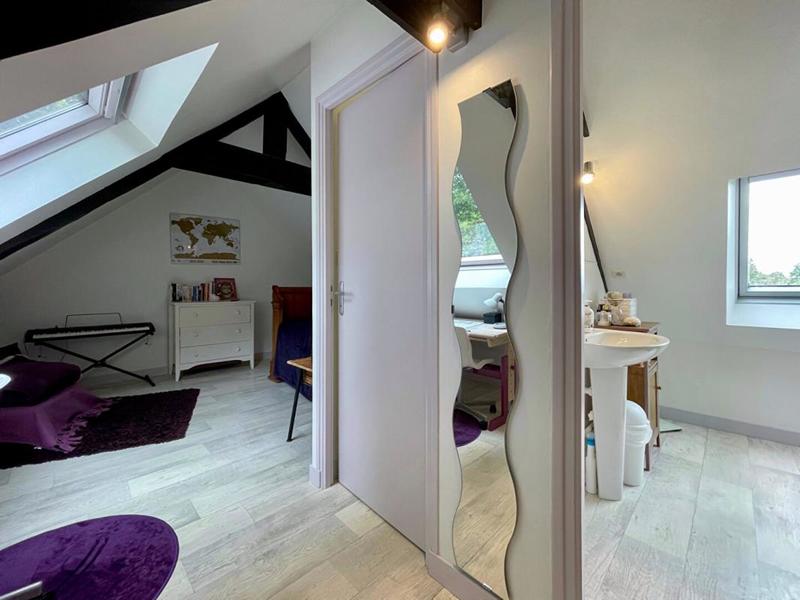 Propriété - 890 m² - 26 pièces