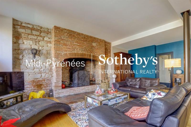 Maison - 258 m² - 5 pièces