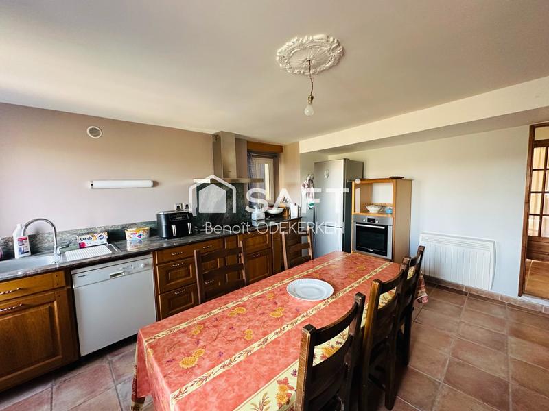 Maison - 280 m² - 12 pièces