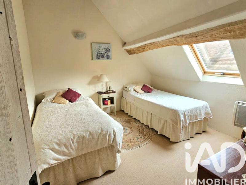 Maison - 96 m² - 5 pièces