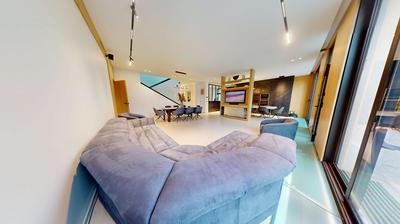 Villa - 262 m² - 9 pièces