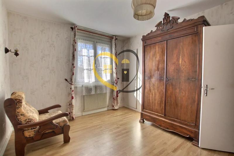 Maison - 149 m² - 7 pièces