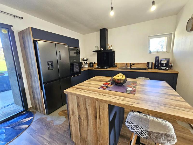 Maison - 140 m² - 6 pièces