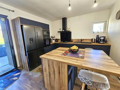 Maison - 140 m² - 6 pièces