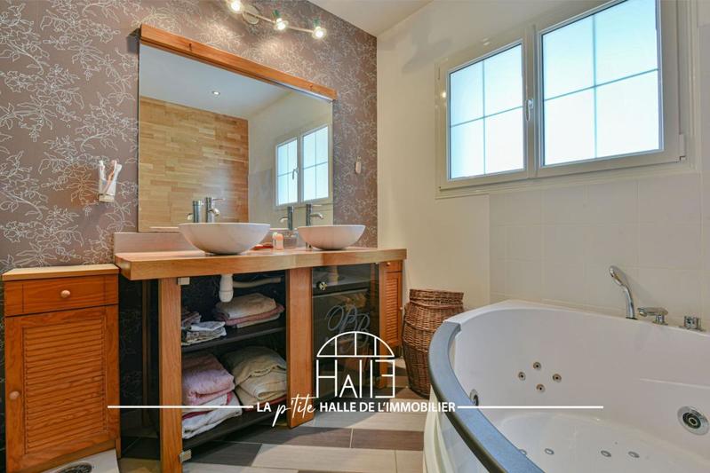 Villa - 195 m² - 6 pièces