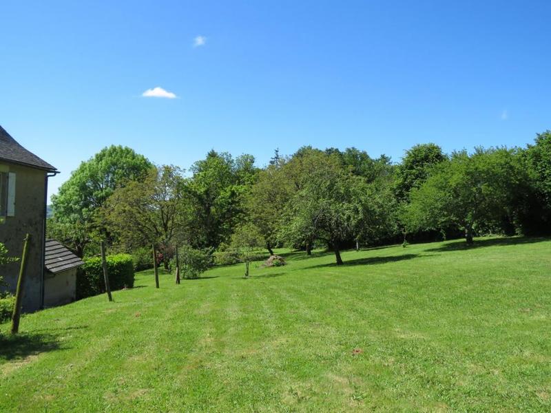 Maison - 250 m² - 6 pièces